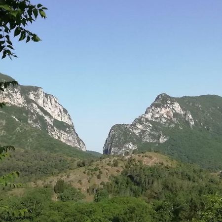 Madonna Di Frasassi - Casa Vacanze Lägenhet Genga  Exteriör bild